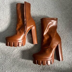 Stylish Brown Platform Boots